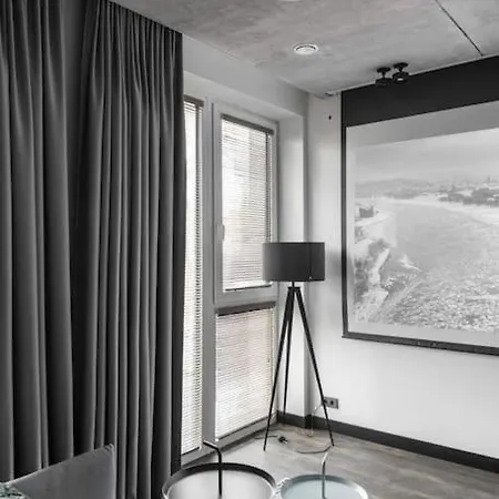 Boutique With Free Parking & Ac * Kaunas