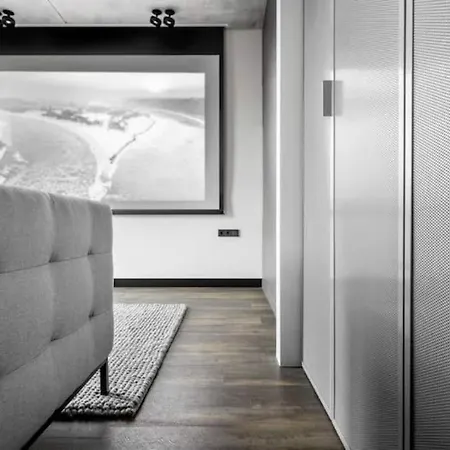 Boutique With Free Parking & Ac Kaunas